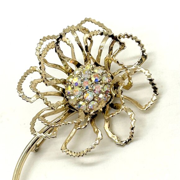 Vintage Aurora Borealis Brooch Rhinestone Sarah Coventry Gold-Tone Flower 1960s - Picture 2 of 12